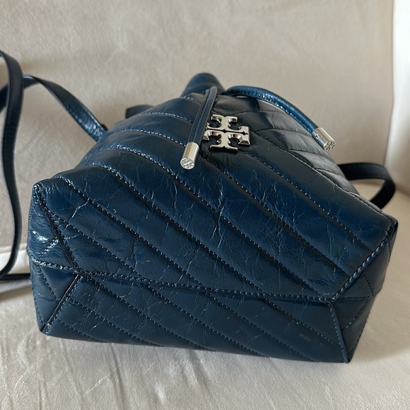 Tory Burch Drawstring Bucket Bag Blue Leather - Picture 6 of 14